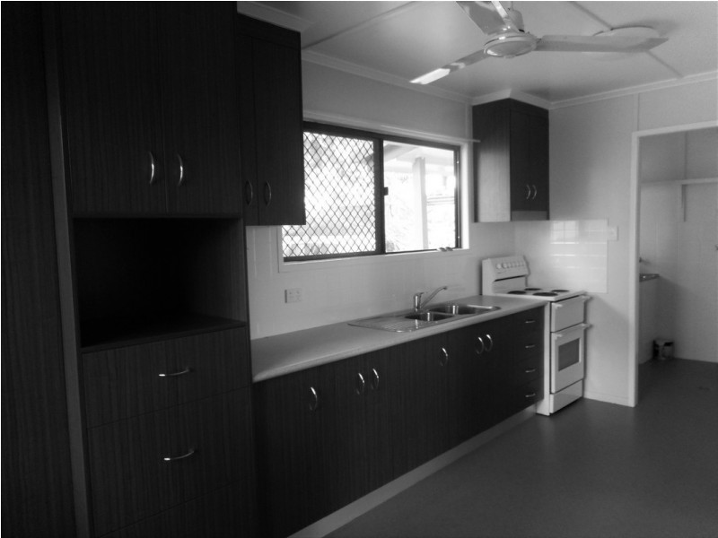 30 Alice Street, Mirani QLD 4754