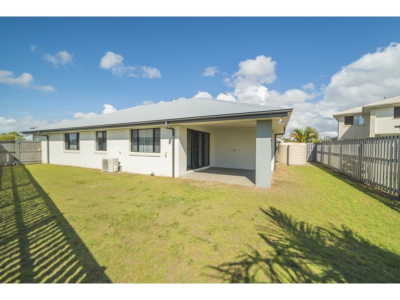 124 Whitehaven Drive, Blacks Beach QLD 4740