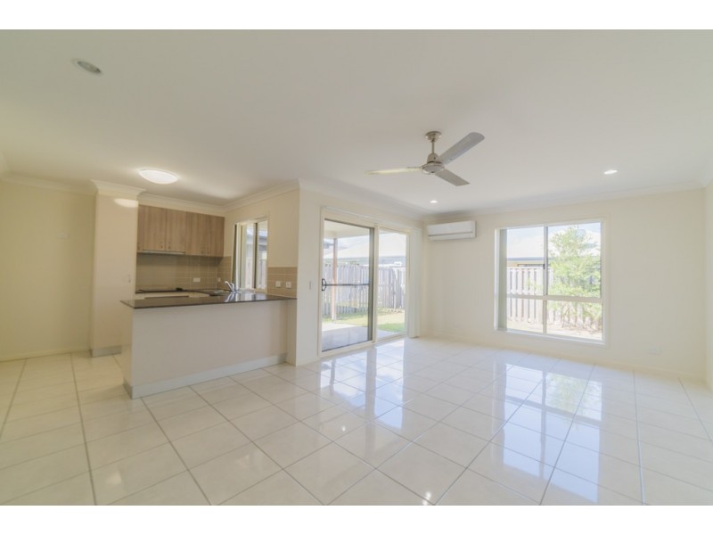 185 Whitehaven Drive, Blacks Beach QLD 4740