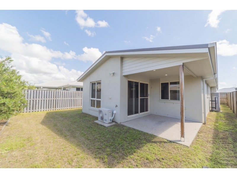 185 Whitehaven Drive, Blacks Beach QLD 4740