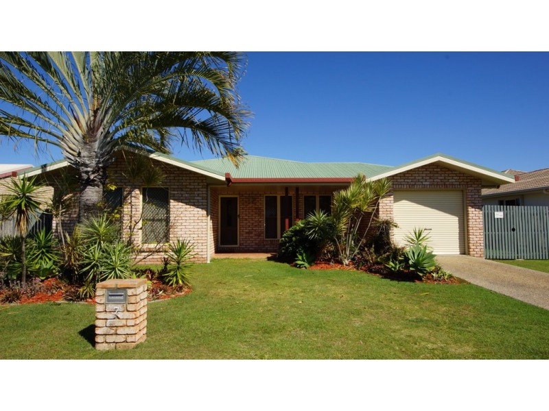 7 Highland Court, Beaconsfield QLD 4740