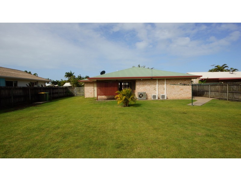 7 Highland Court, Beaconsfield QLD 4740