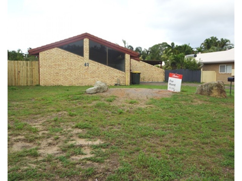 41 Pacific Drive, Blacks Beach QLD 4740