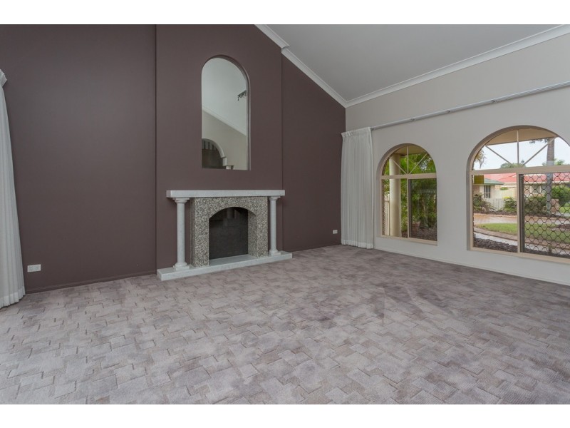 1 Glenhorn Close, West Mackay QLD 4740