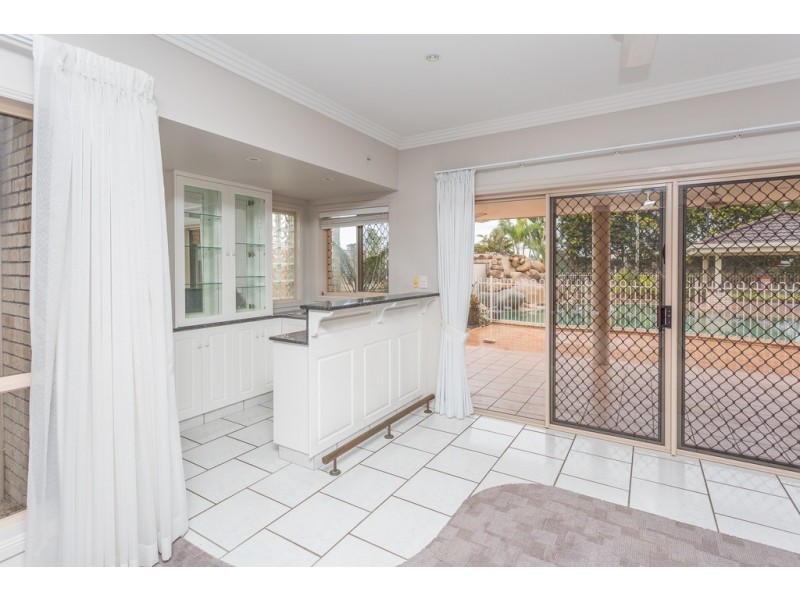 1 Glenhorn Close, West Mackay QLD 4740