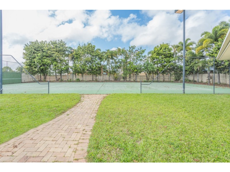 1 Glenhorn Close, West Mackay QLD 4740