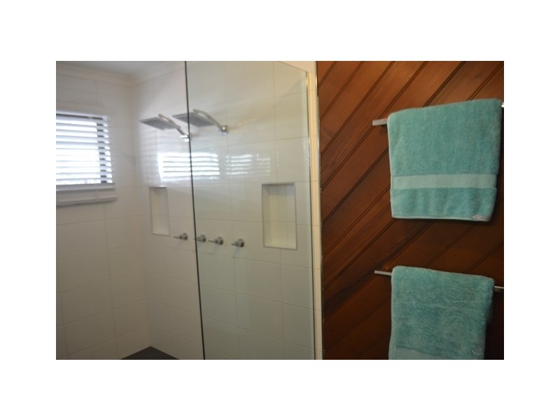 18 Bourke Street, Blacks Beach QLD 4740