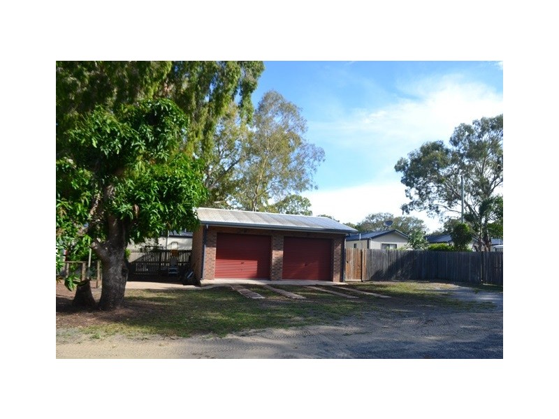 18 Bourke Street, Blacks Beach QLD 4740