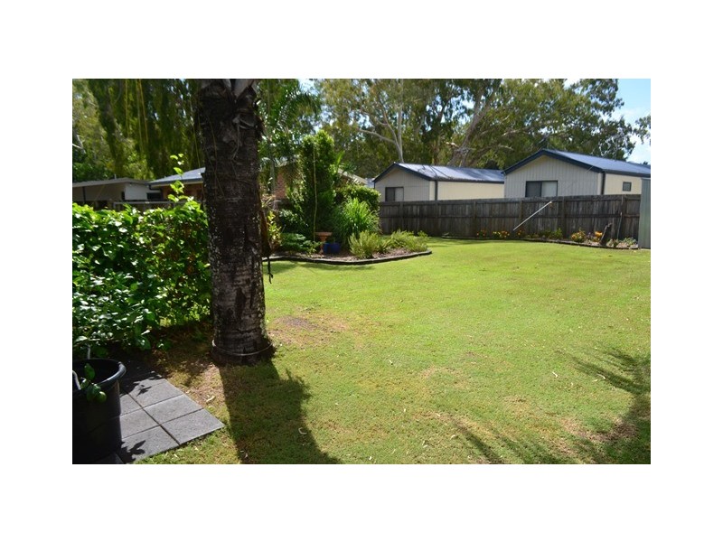 18 Bourke Street, Blacks Beach QLD 4740