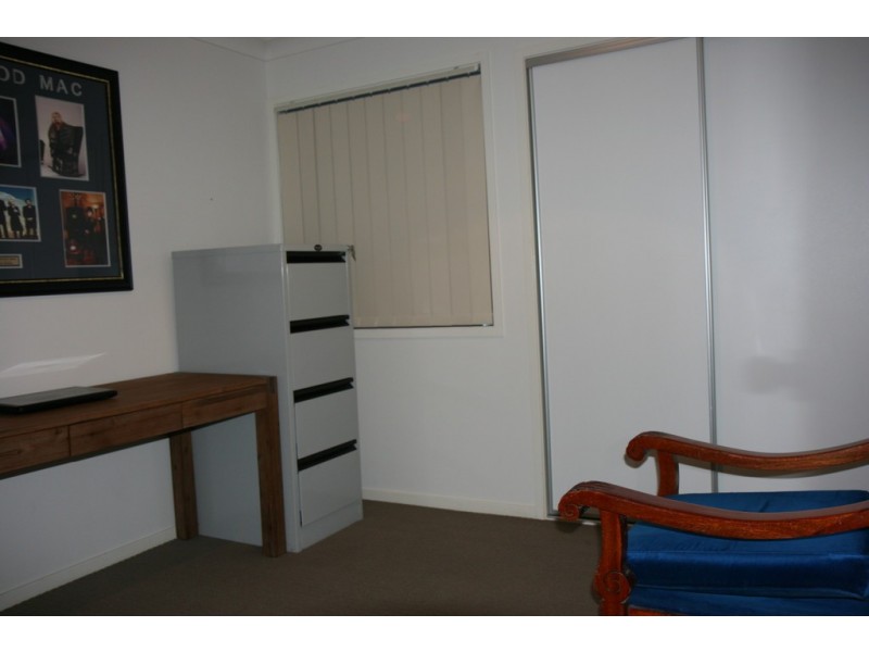 19 Dobinson Street, Bucasia QLD 4750