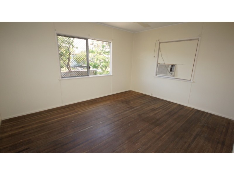 28 Magpie Street, Slade Point QLD 4740