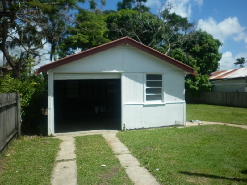 16 Holland Street, West Mackay QLD 4740