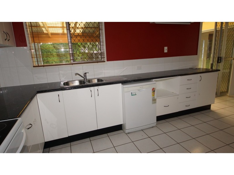 16 Irving Street, South Mackay QLD 4740