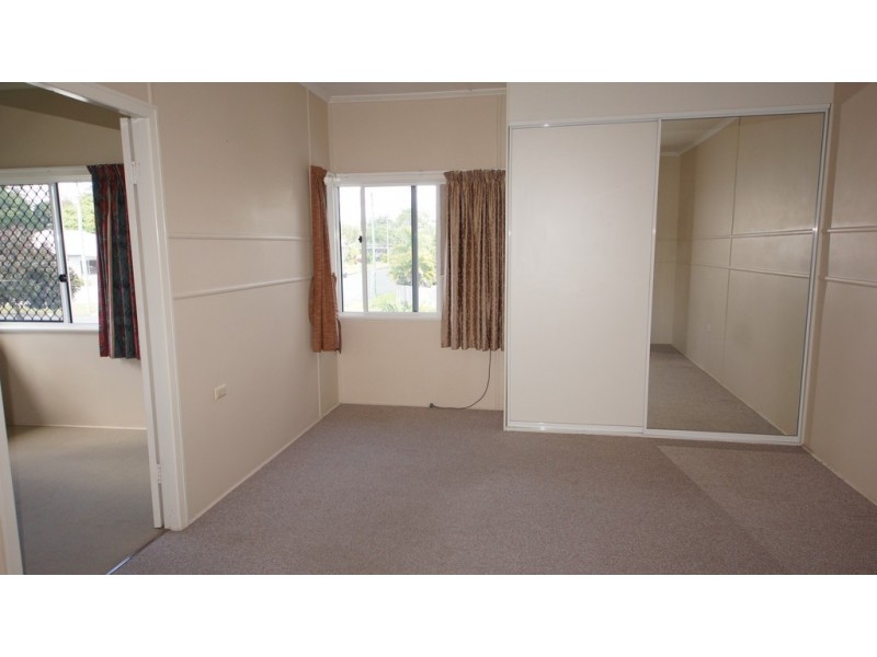 14 Edmond St, West Mackay QLD 4740