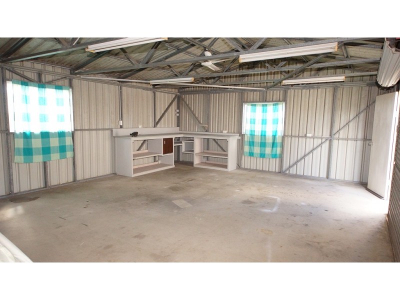 14 Edmond St, West Mackay QLD 4740