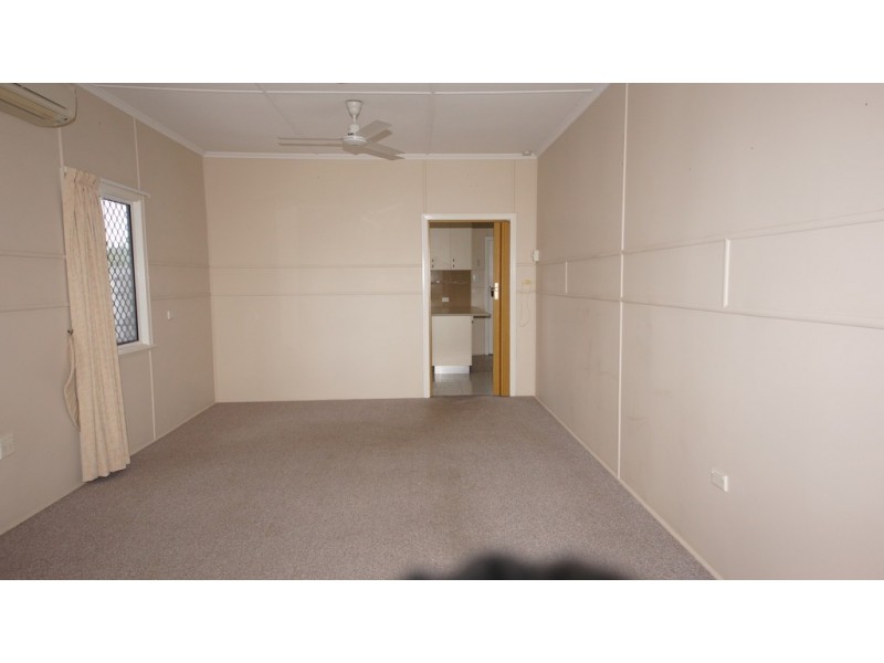 14 Edmond St, West Mackay QLD 4740