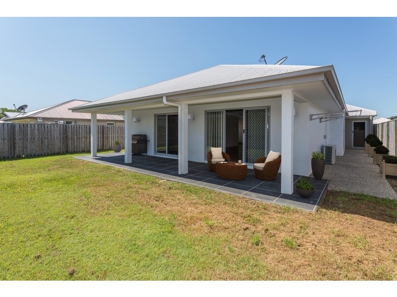 46 Newport Parade, Blacks Beach QLD 4740