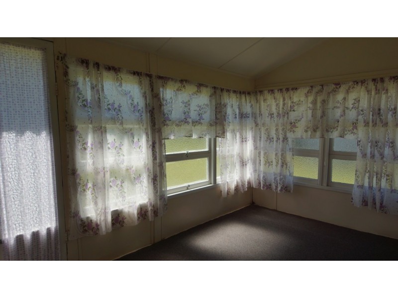 25 Taylor Street, West Mackay QLD 4740