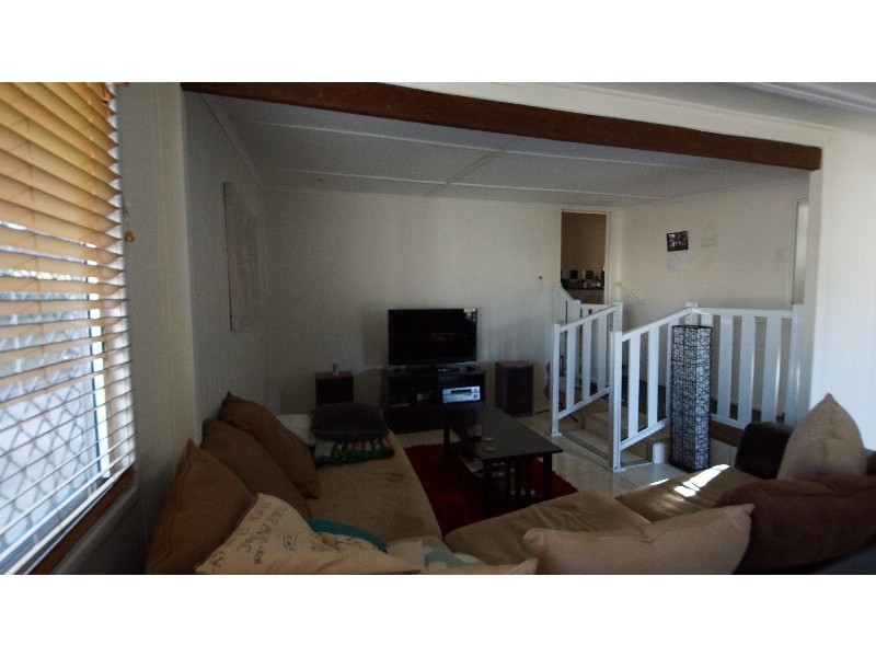 16 Mary Street, West Mackay QLD 4740