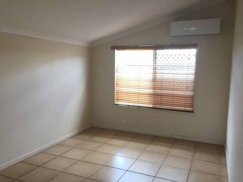 16 Mary Street, West Mackay QLD 4740