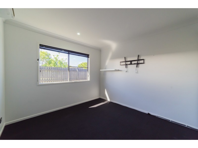 30 Raffia Street, Rural View QLD 4740