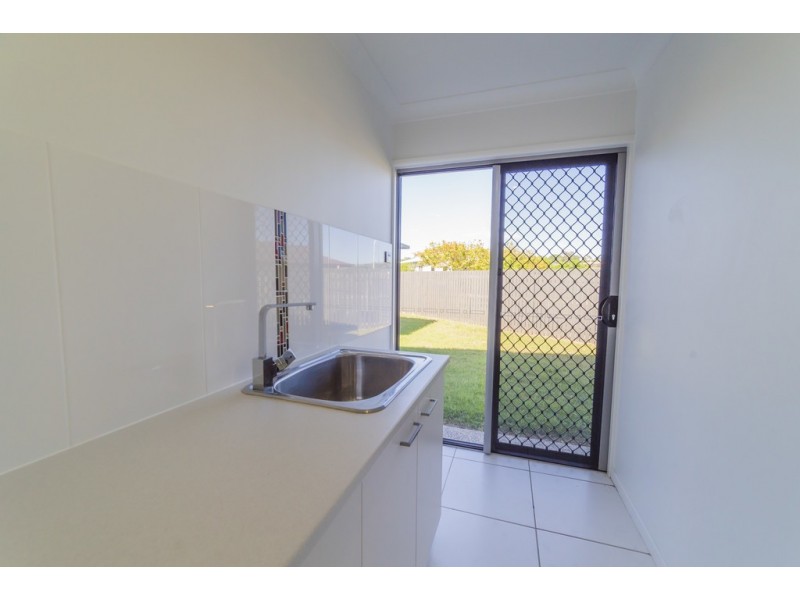 30 Raffia Street, Rural View QLD 4740