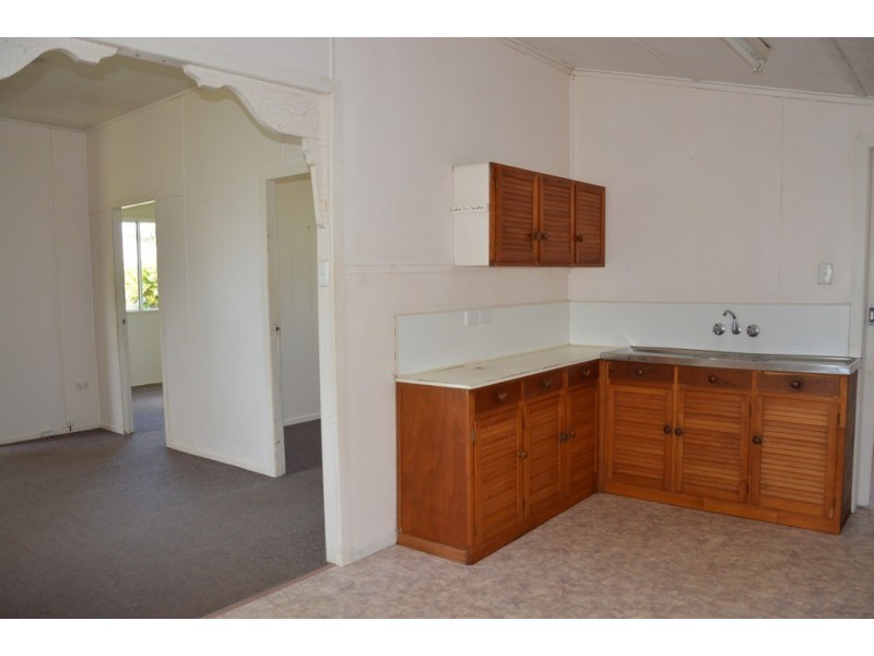 17 Burgess Street, North Mackay QLD 4740