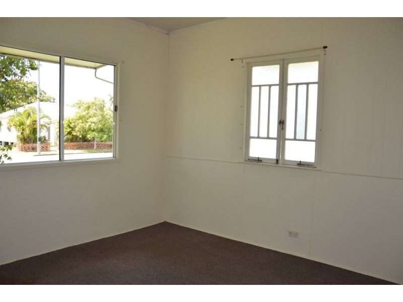 17 Burgess Street, North Mackay QLD 4740