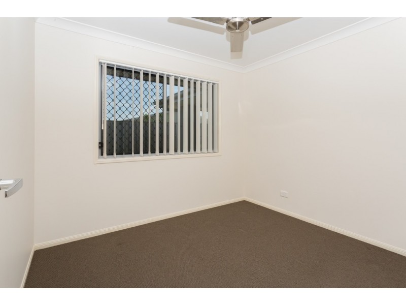 68 Newport Parade, Blacks Beach QLD 4740
