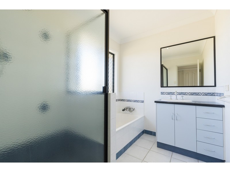 52 Patricia Drive, Andergrove QLD 4740