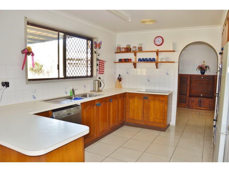 40 Tropical Avenue, Andergrove QLD 4740