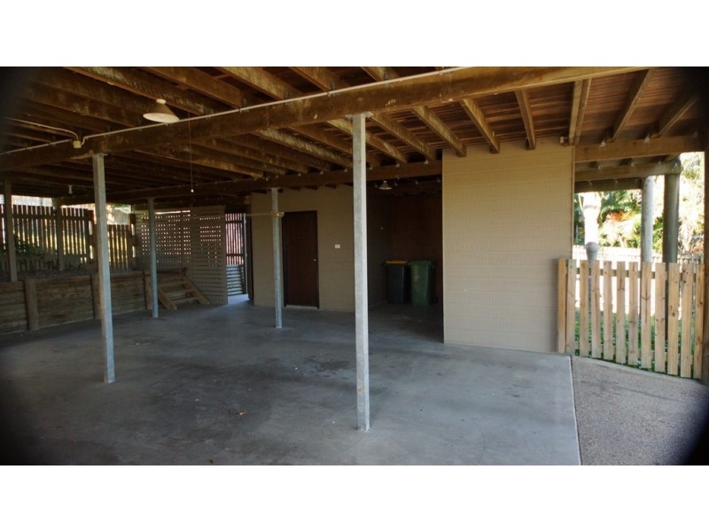 4 Driftwood Court, Rural View QLD 4740