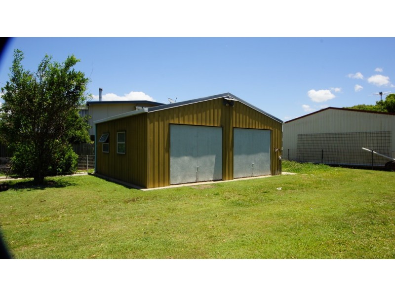 1 George Milton Street, West Mackay QLD 4740