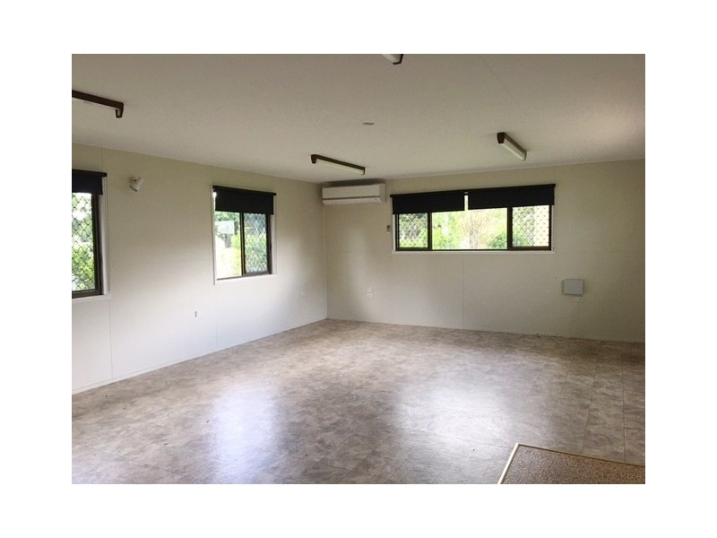 1 George Milton Street, West Mackay QLD 4740