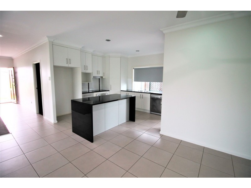 87 Village Circuit, Eimeo QLD 4740