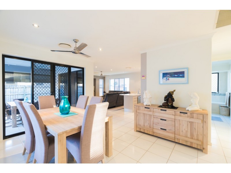 3 Lakeview Drive, Beaconsfield QLD 4740