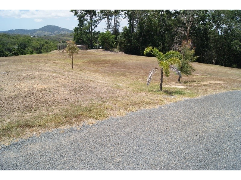 15 Bayview Drive, Habana QLD 4740