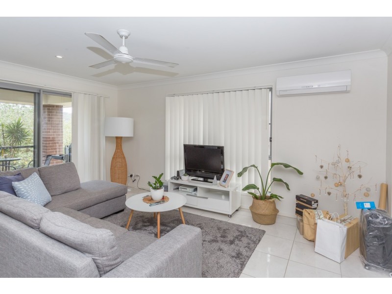 33 Village Circuit, Eimeo QLD 4740