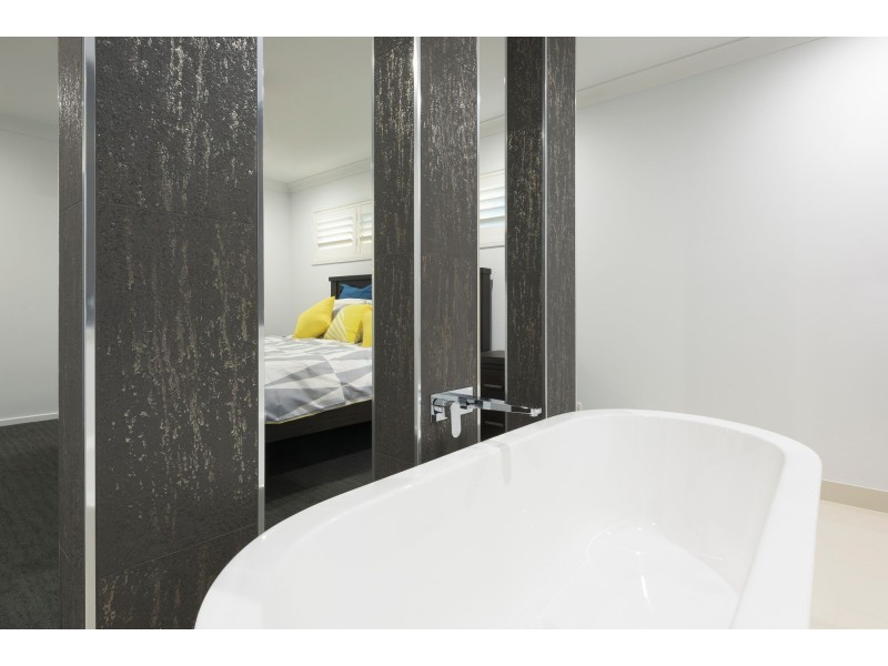 13 Midras Place, Bucasia QLD 4750