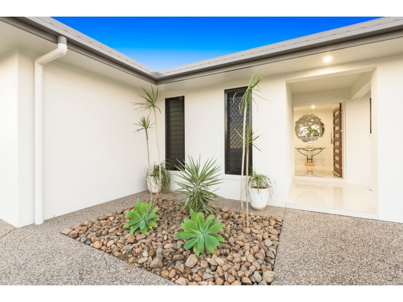 13 Midras Place, Bucasia QLD 4750