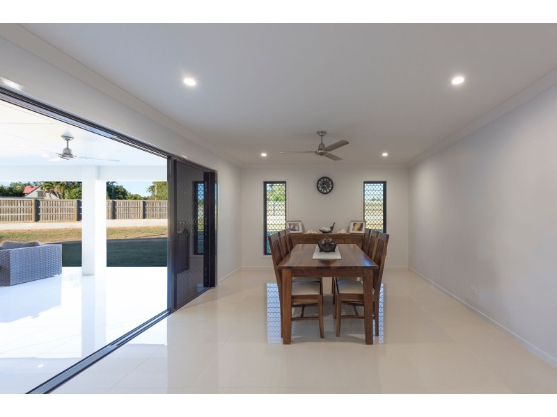 13 Midras Place, Bucasia QLD 4750