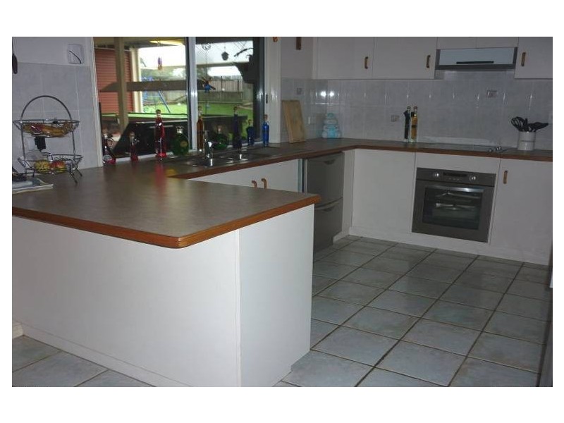 11 Patricia Court, Walkerston QLD 4751