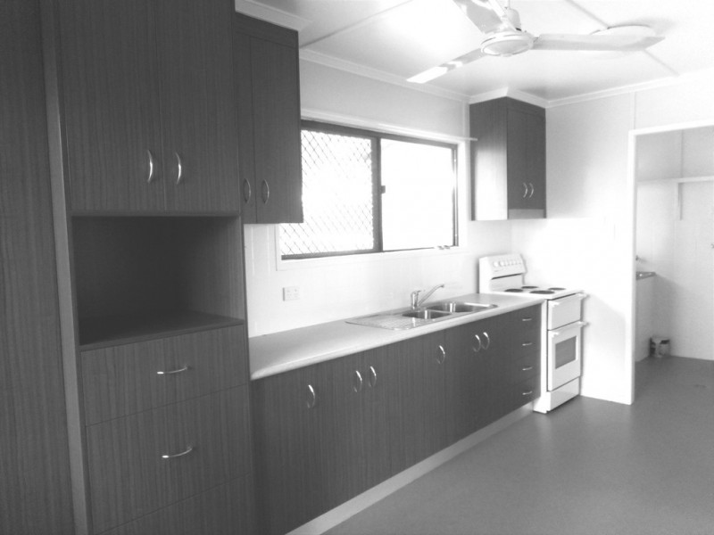 30 Alice Street, Mirani QLD 4754