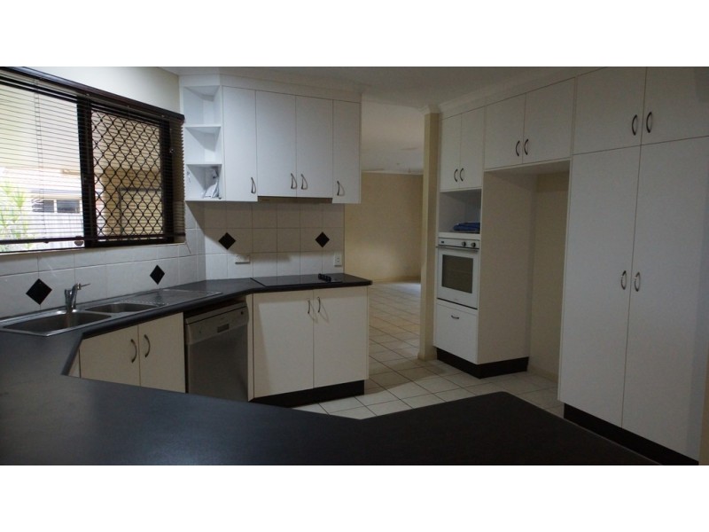 9 Irene Court, Eimeo QLD 4740