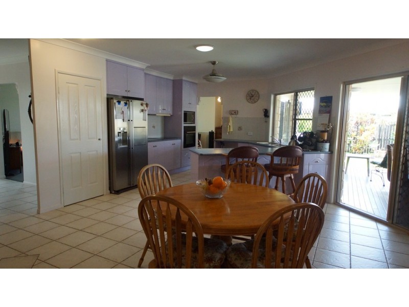 7 Sir Griffith Way, Rural View QLD 4740