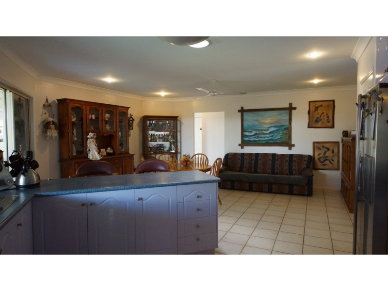 7 Sir Griffith Way, Rural View QLD 4740
