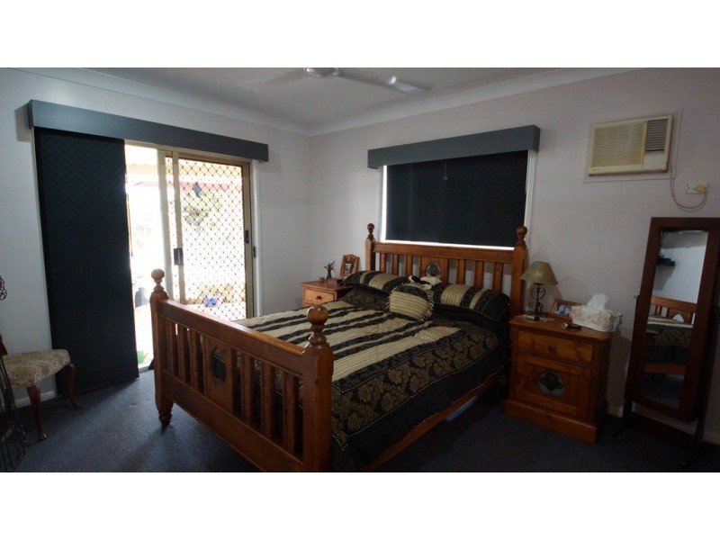 7 Sir Griffith Way, Rural View QLD 4740