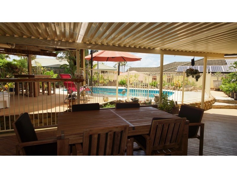 7 Sir Griffith Way, Rural View QLD 4740