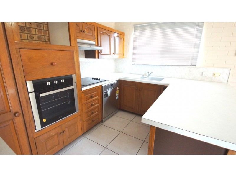 2/9 Hodges Street, East Mackay QLD 4740