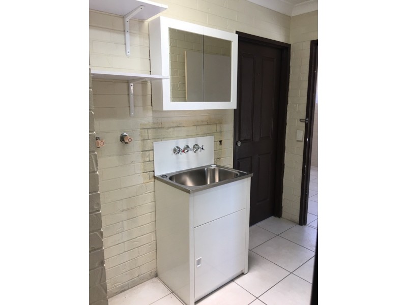 2/9 Hodges Street, East Mackay QLD 4740